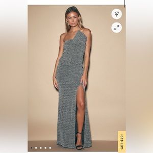 Lulus silver metallic dress - great condition